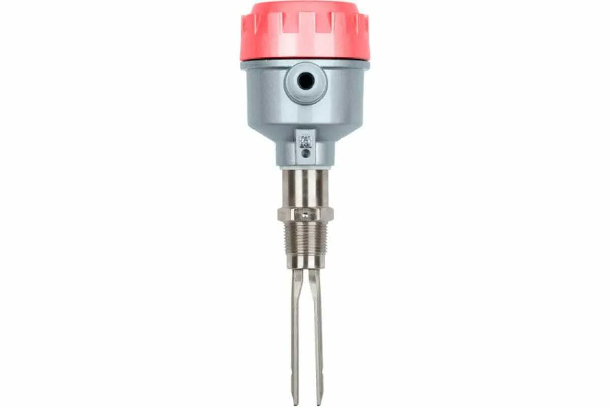 Вибрационный датчик предельного уровня жидкостей в алюм. корпусе, -30 +80 С, Pmax=20 bar, 220 VAC, IP 65, соединение- резьба 1" PT, нерж. сталь, удлинение 135 мм, нерж. сталь, 2 релейных выхода